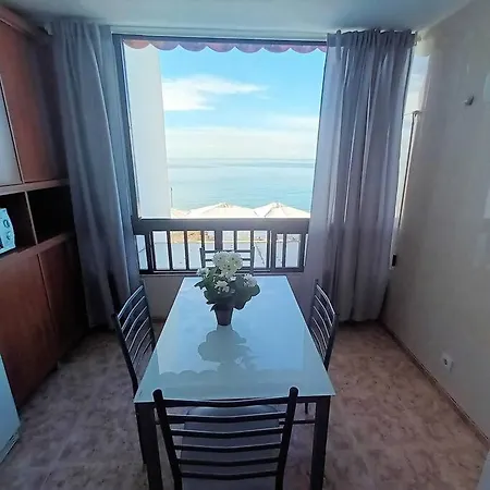 Beachfront Don Paco * باتالاباكا